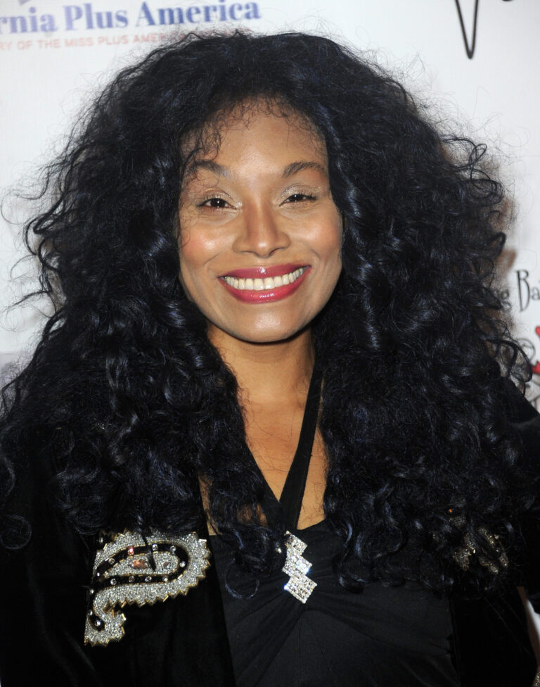 Christy Knowings, Beloved Star of Nickelodeon’s ‘All That,’ Dies at 46